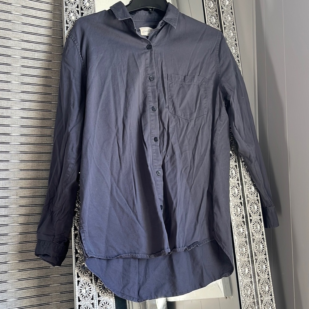 Universal Thread Button Up